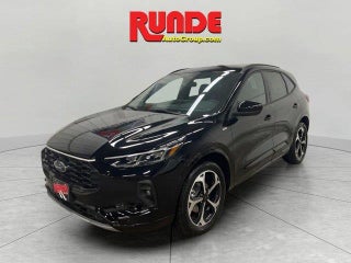 2024 Ford Escape Hybrid with Agate Black Metallic Exterior