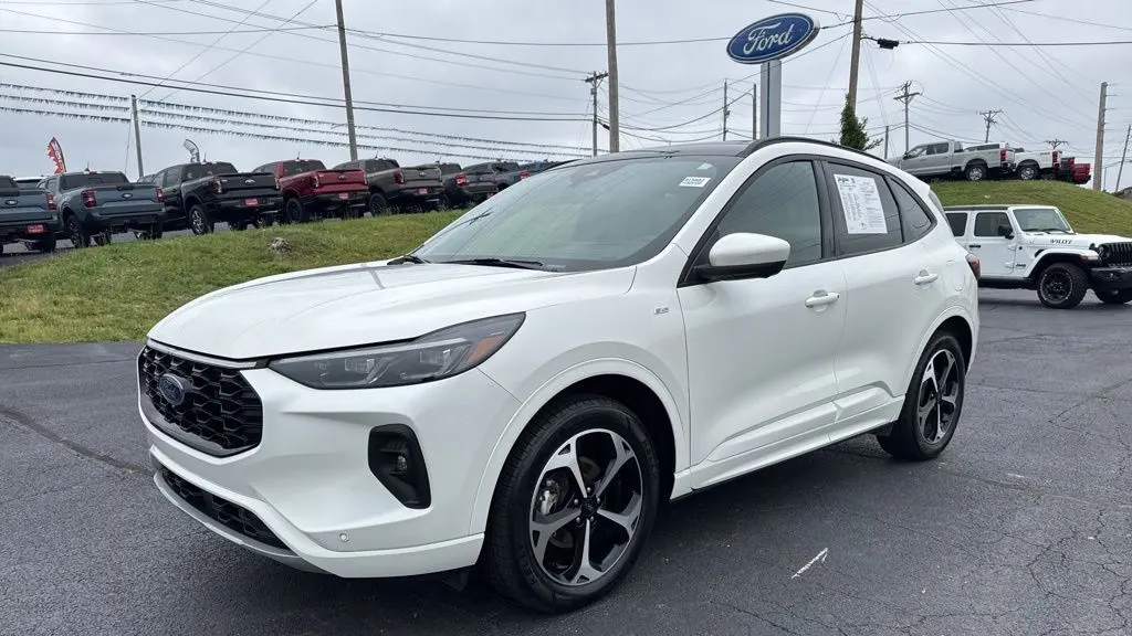 2025 Ford Escape Hybrid ST-Line Elite
