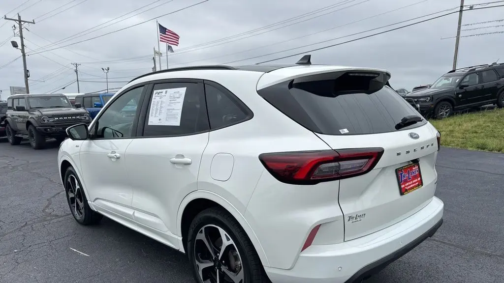 2025 Ford Escape Hybrid ST-Line Elite