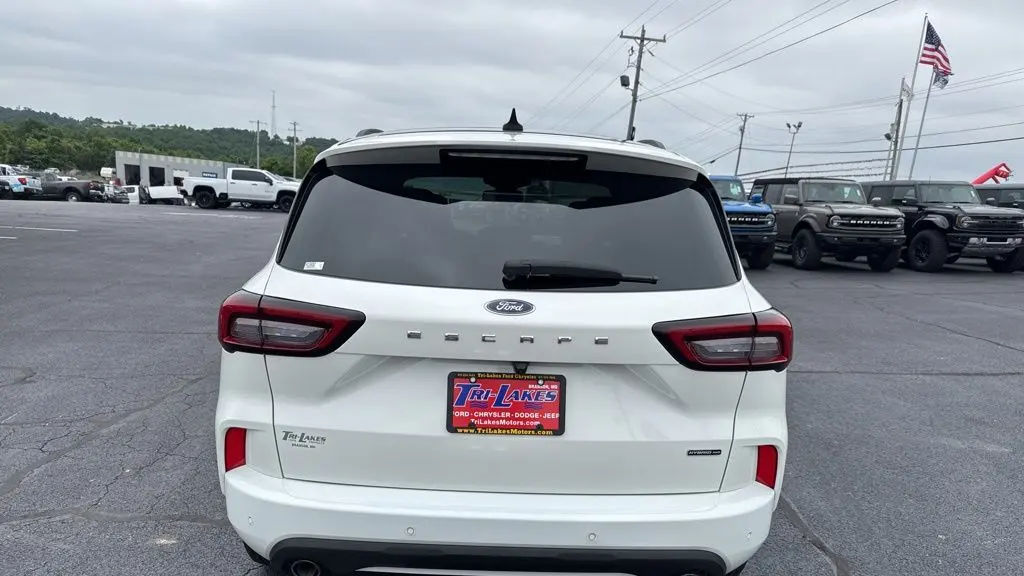 2025 Ford Escape Hybrid ST-Line Elite