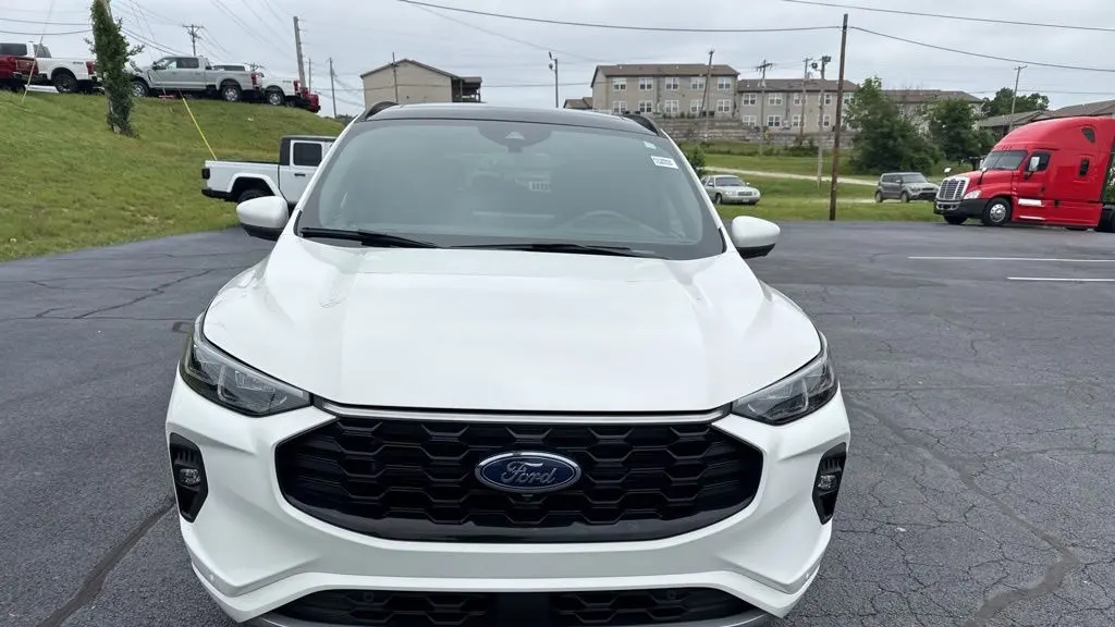 2025 Ford Escape Hybrid ST-Line Elite