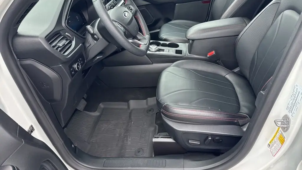 2025 Ford Escape Hybrid ST-Line Elite