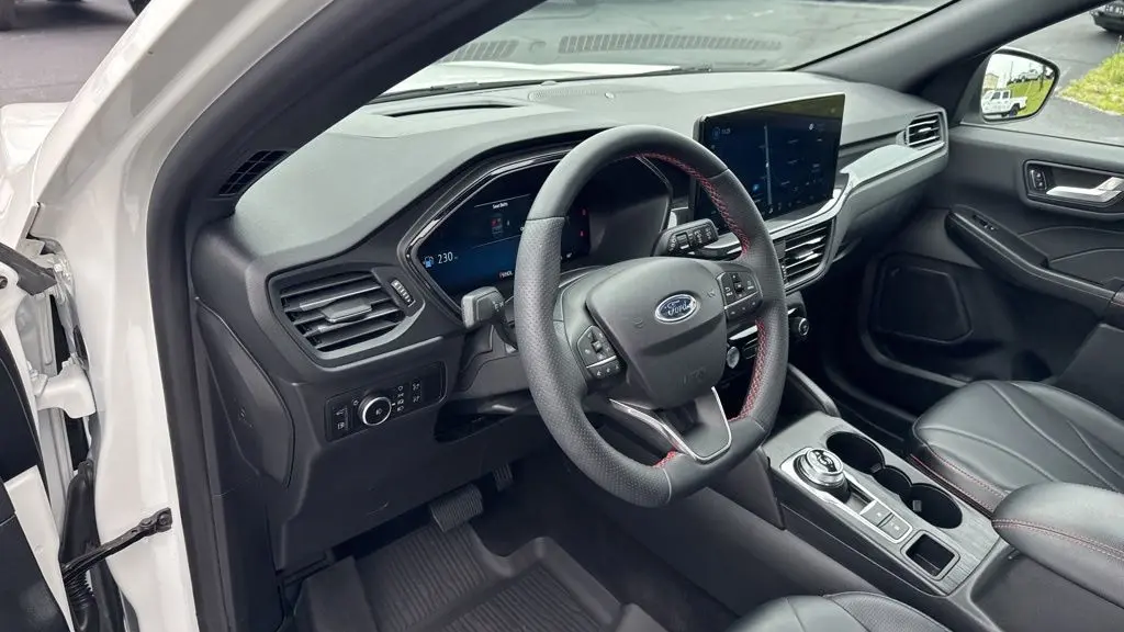 2025 Ford Escape Hybrid ST-Line Elite