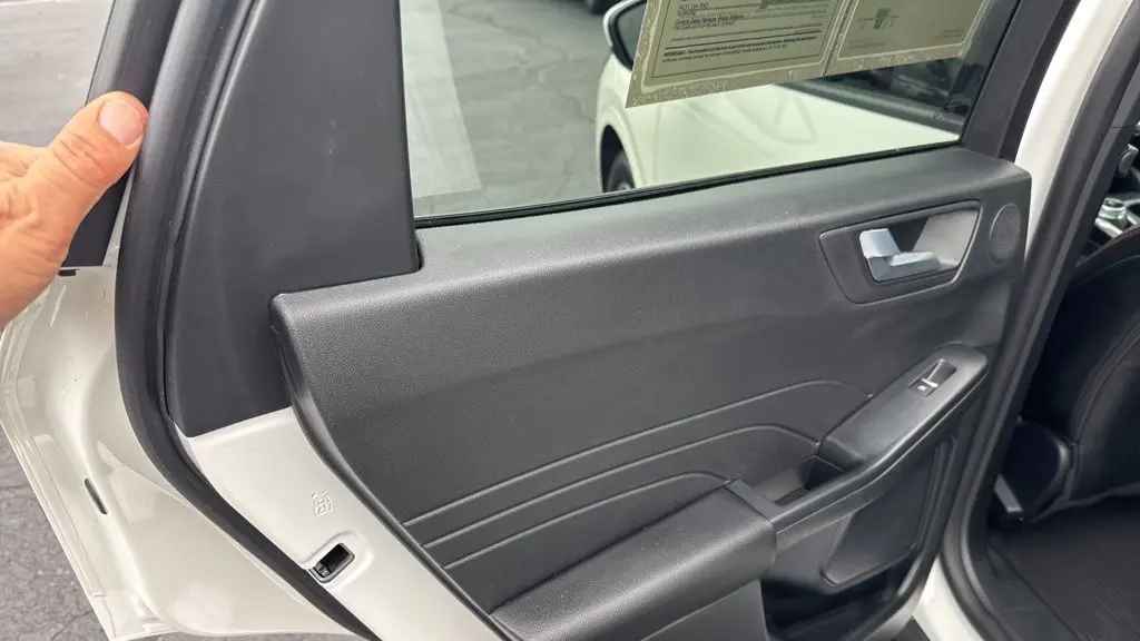 2025 Ford Escape Hybrid ST-Line Elite