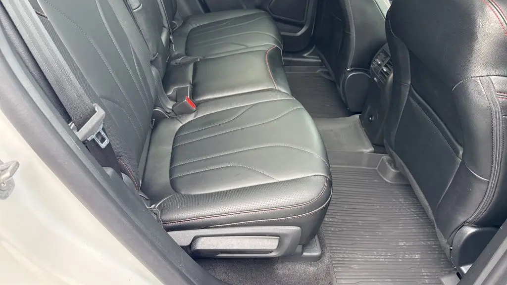 2025 Ford Escape Hybrid ST-Line Elite