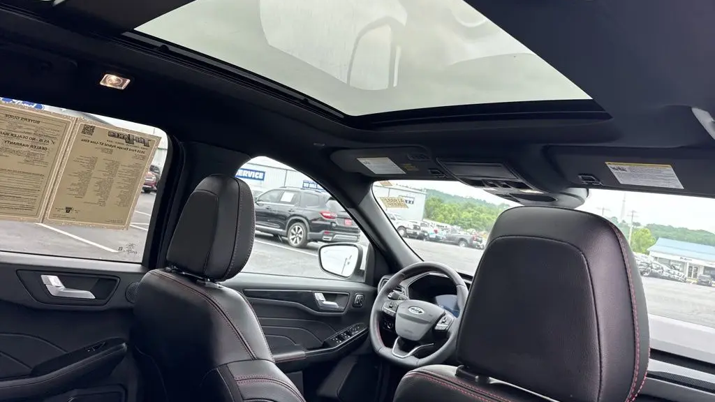 2025 Ford Escape Hybrid ST-Line Elite