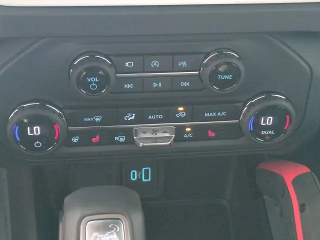 2025 Ford Bronco - $72,080