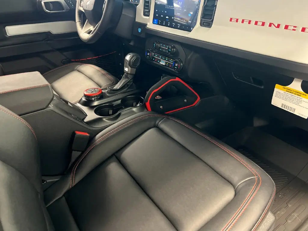 2025 Ford Bronco - $74,947