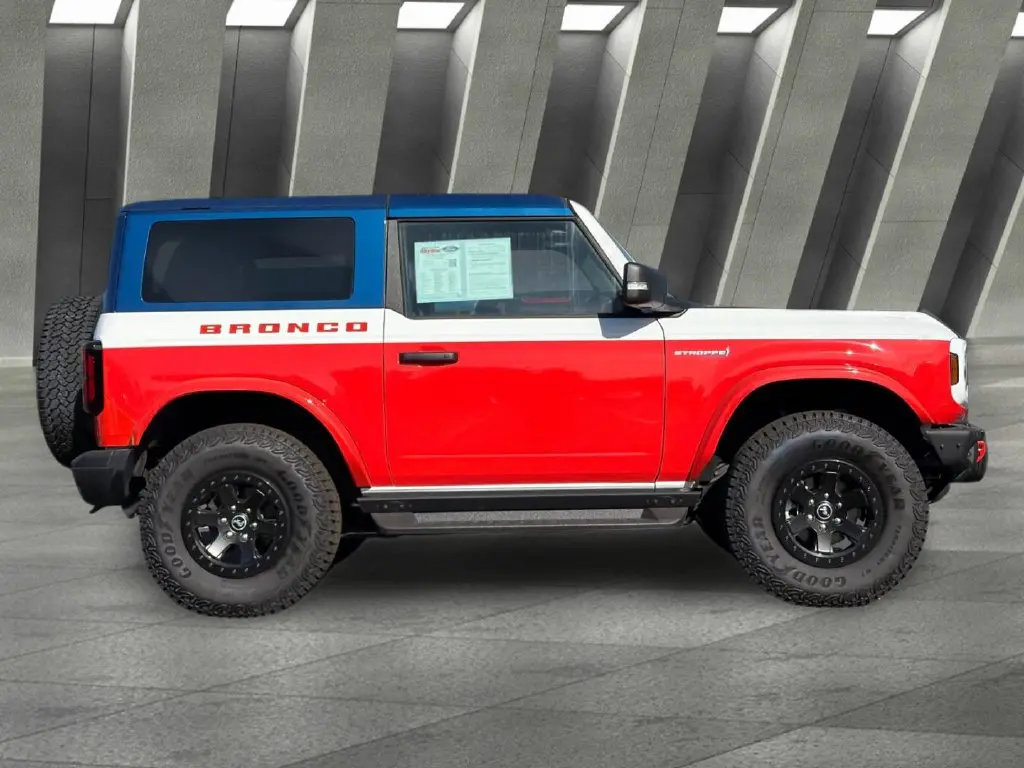 2025 Ford Bronco - $69,999