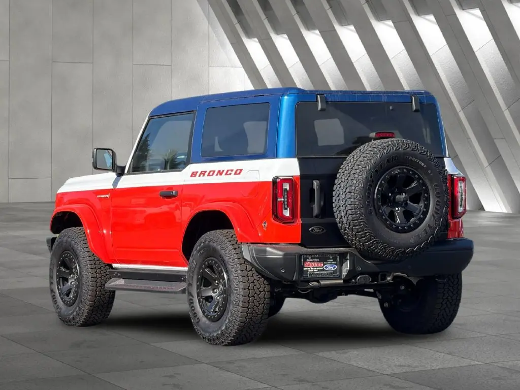 2025 Ford Bronco - $69,999