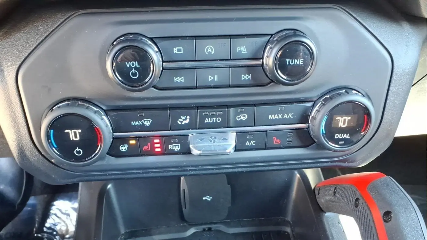 2024 Ford Bronco Heritage Limited Edition