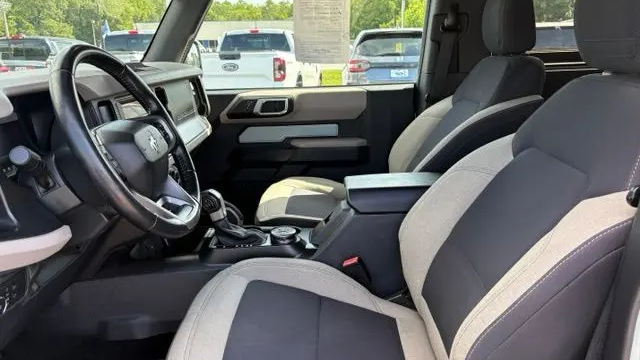 2022 Ford Bronco Base