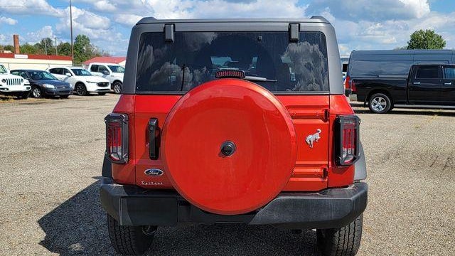 2023 Ford Bronco Base
