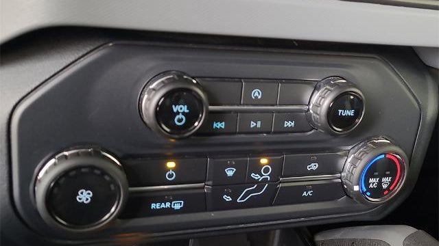 2021 Ford Bronco Base