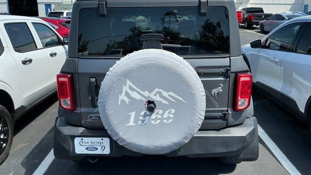 2021 Ford Bronco Base