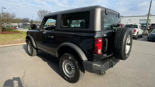2022 Ford Bronco Base