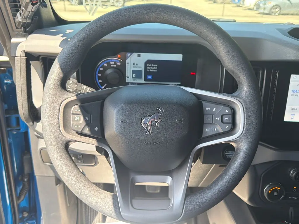 2022 Ford Bronco - $34,601