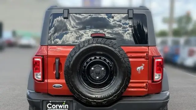 2022 Ford Bronco Base