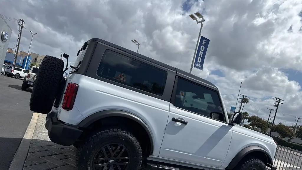 2022 Ford Bronco Base