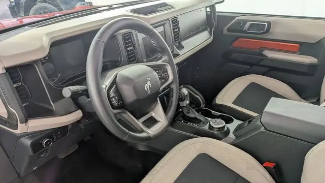 2023 Ford Bronco Base