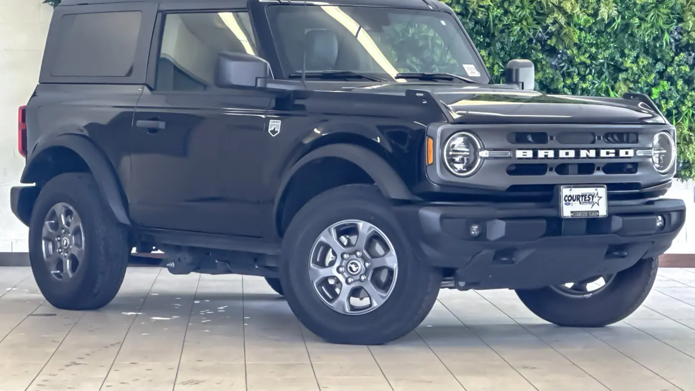 2023 Ford Bronco Base