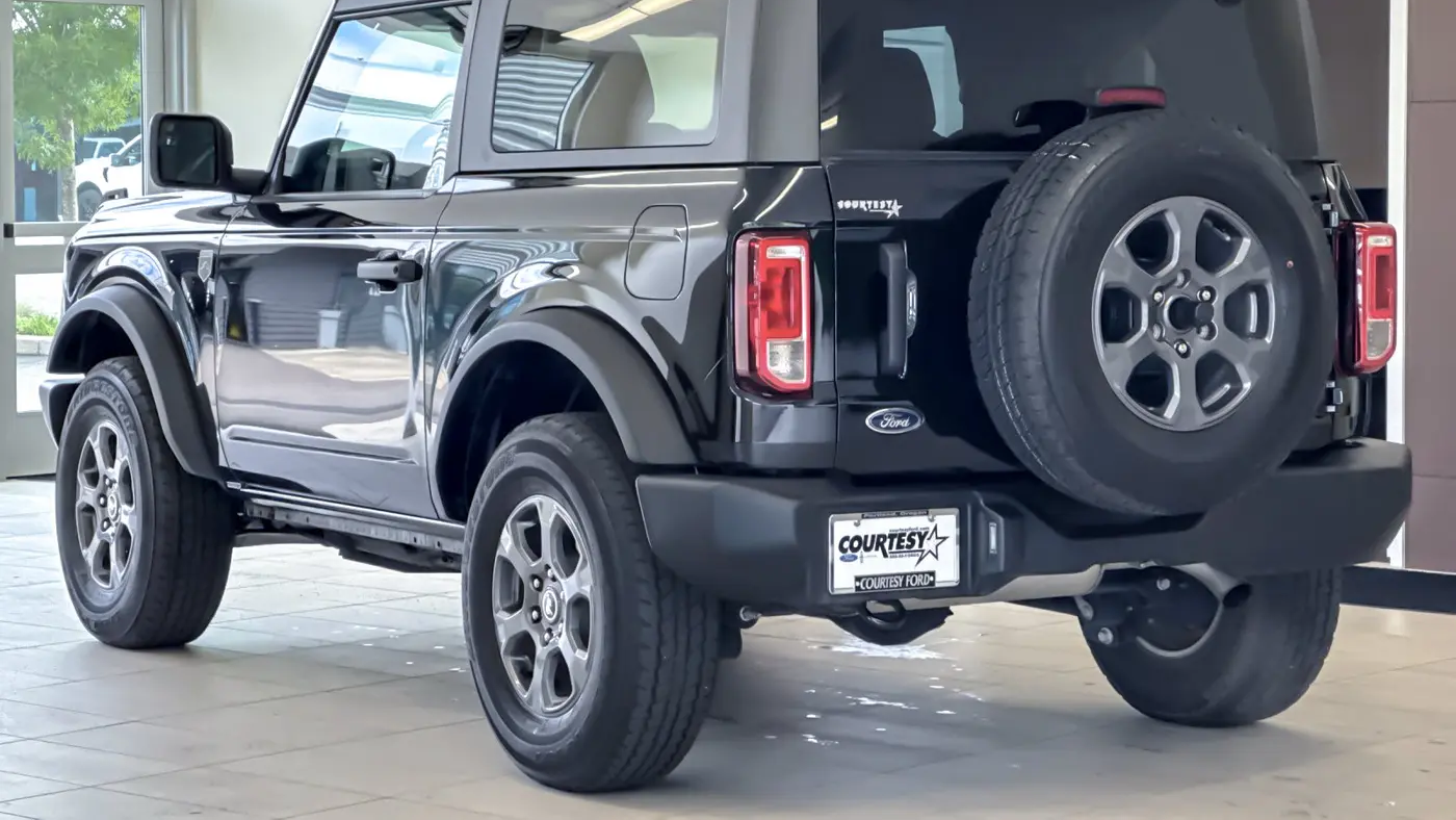 2023 Ford Bronco Base