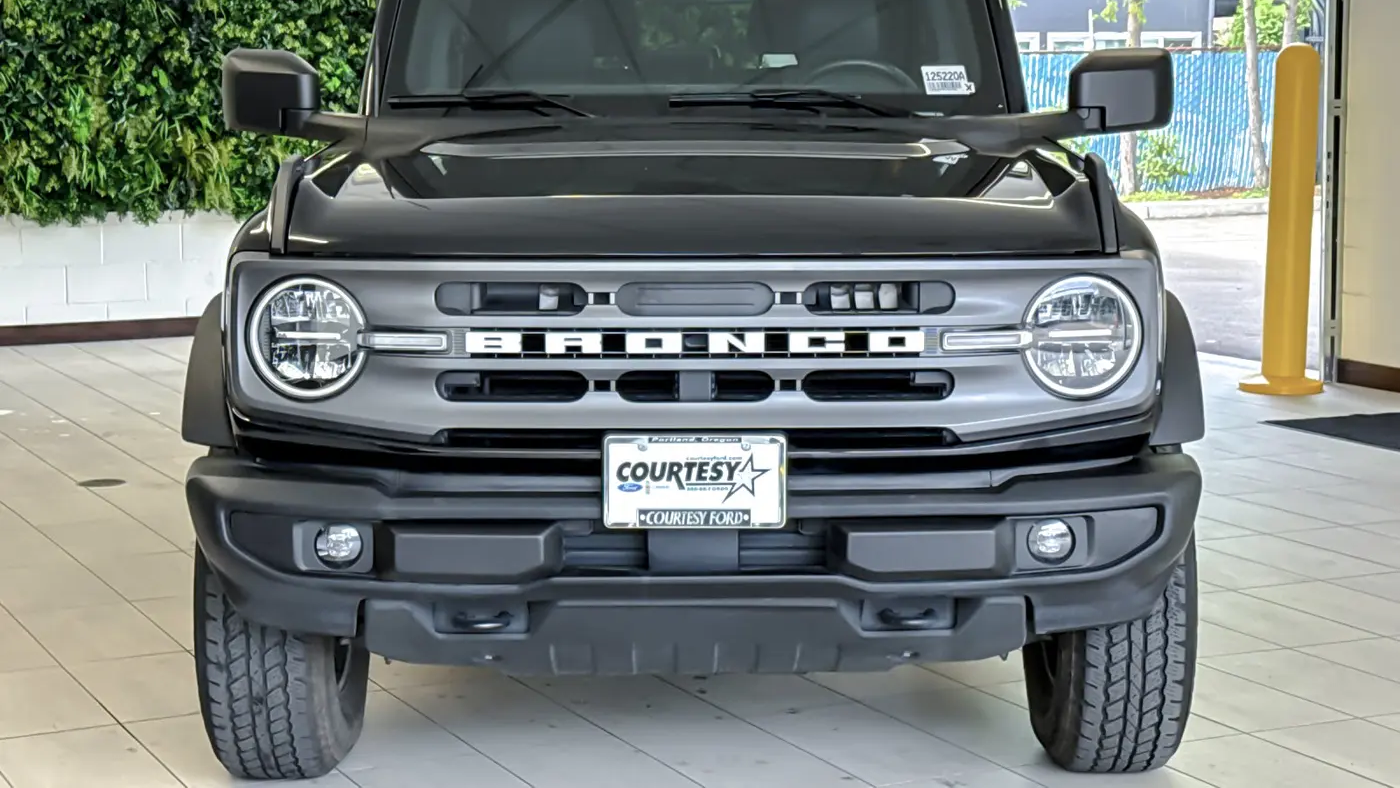 2023 Ford Bronco Base