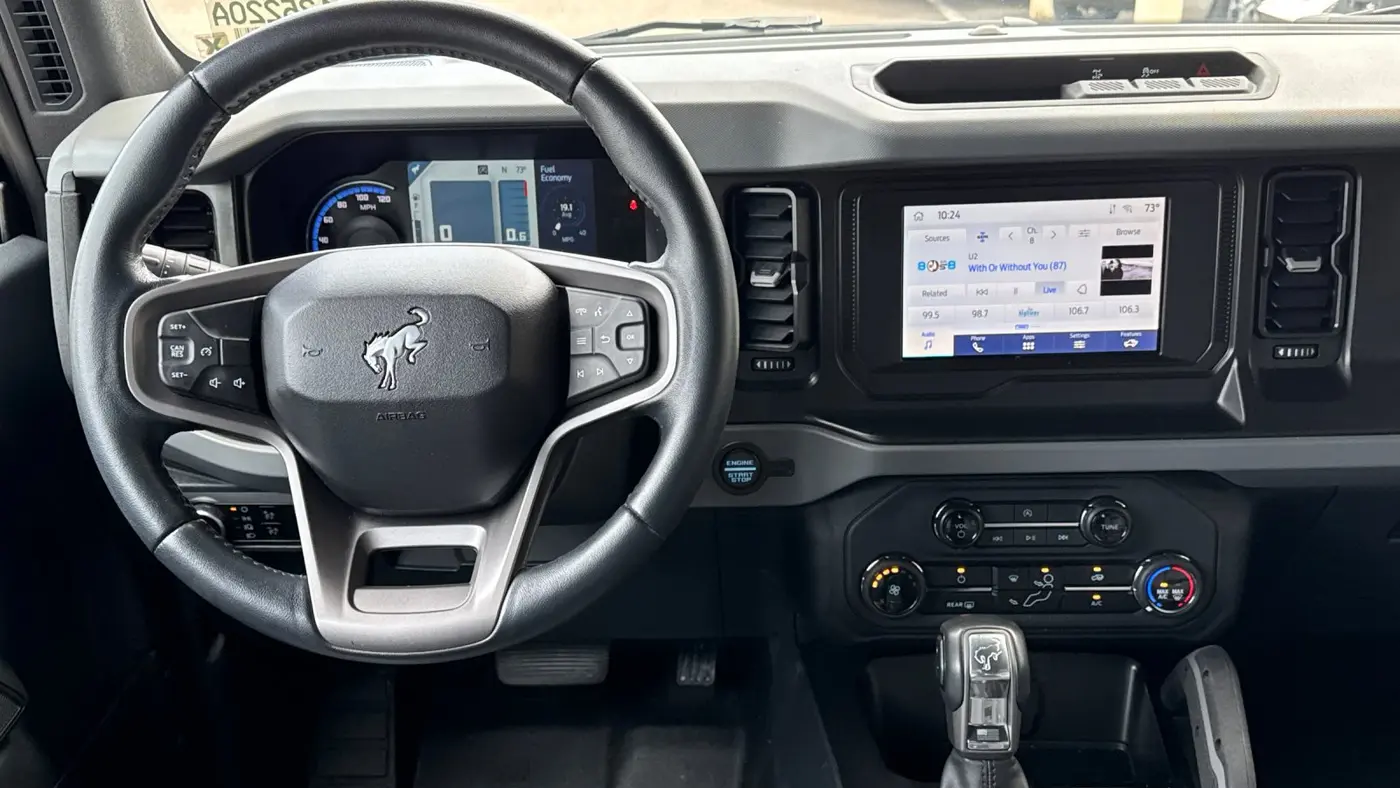 2023 Ford Bronco Base