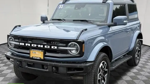 2023 Ford Bronco Base