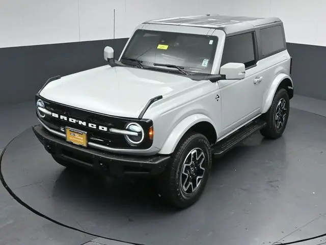2023 Ford Bronco - $44,495