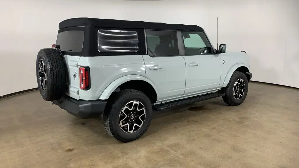 2021 Ford Bronco Base