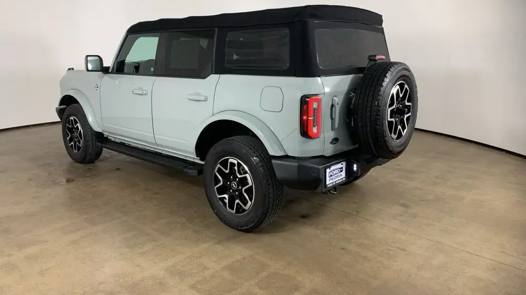 2021 Ford Bronco Base