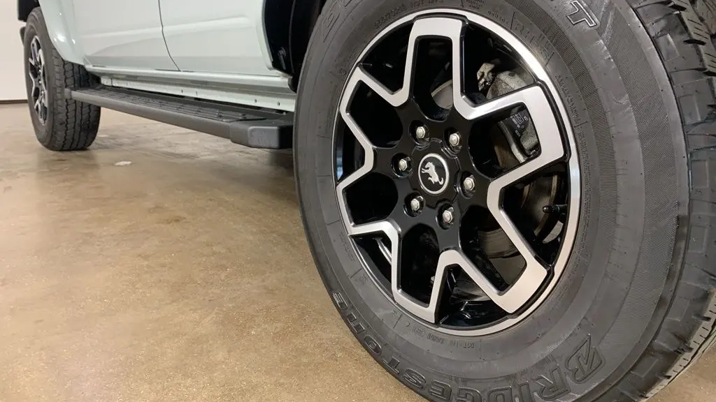 2021 Ford Bronco Base