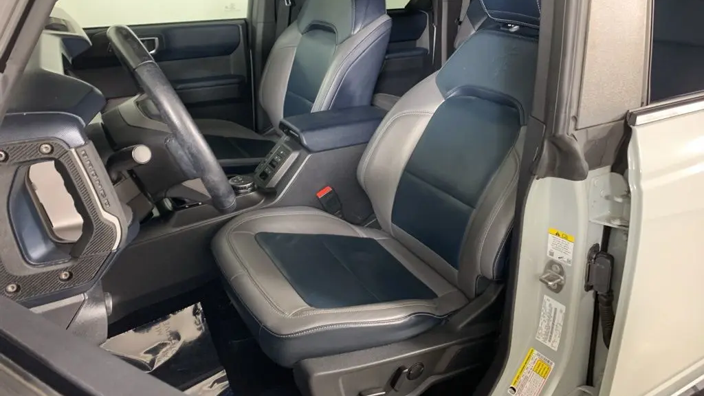 2021 Ford Bronco Base