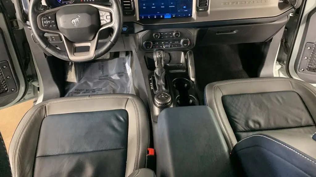 2021 Ford Bronco Base