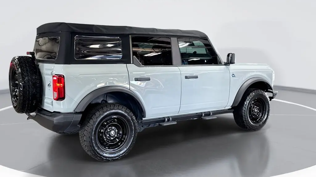 2022 Ford Bronco Base