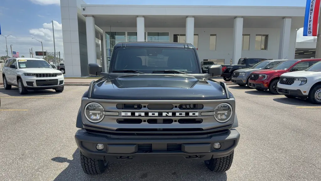 2023 Ford Bronco Base
