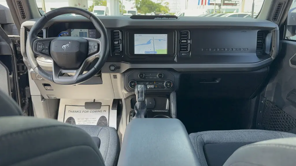 2023 Ford Bronco Base