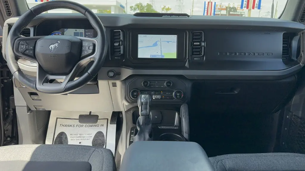 2023 Ford Bronco Base
