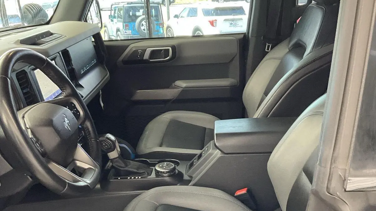 2023 Ford Bronco Base