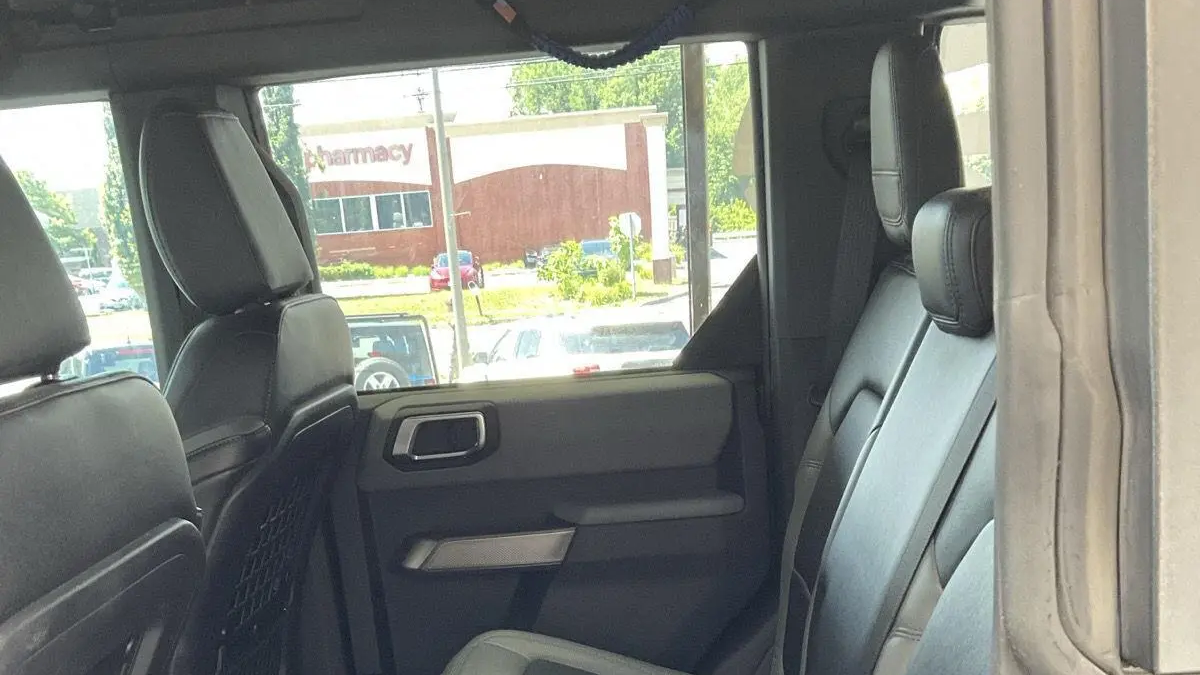 2023 Ford Bronco Base