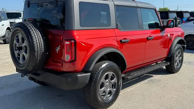 2023 Ford Bronco Base