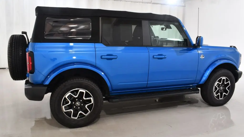 2021 Ford Bronco Base