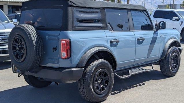 2021 Ford Bronco Base