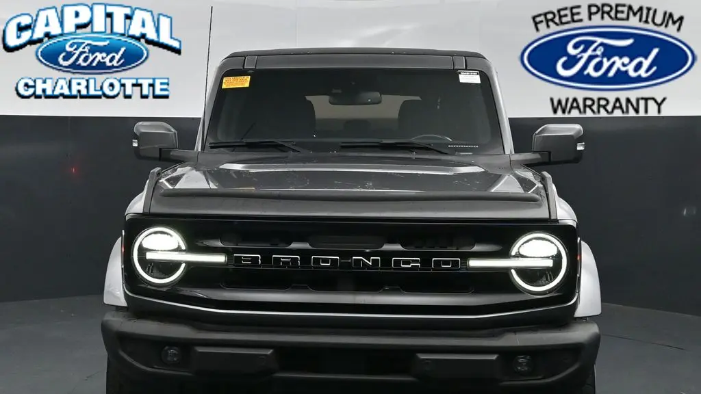 2022 Ford Bronco Base