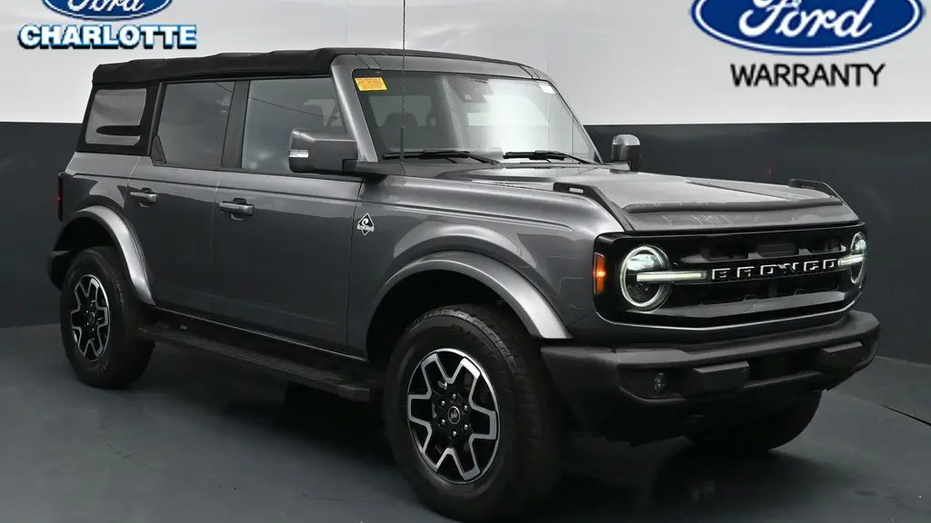 2022 Ford Bronco Base