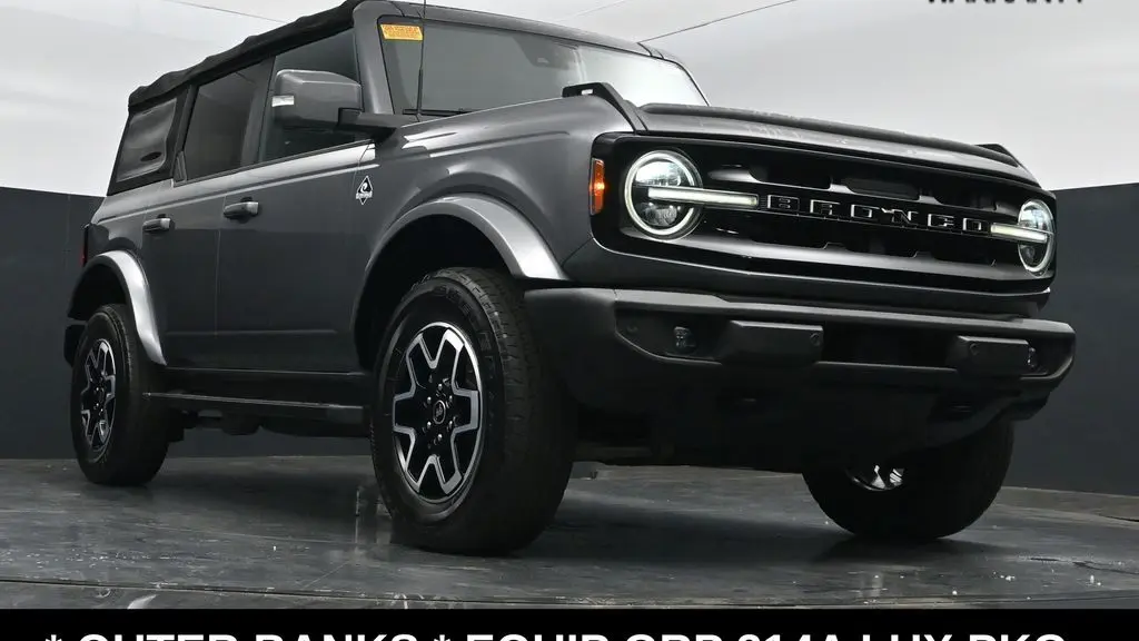 2022 Ford Bronco Base