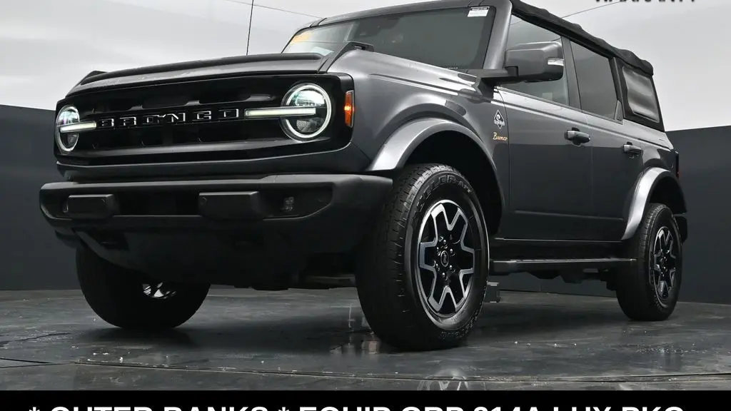 2022 Ford Bronco Base