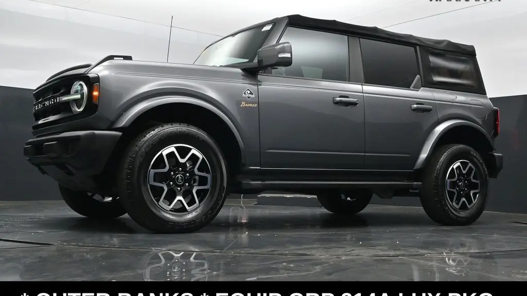 2022 Ford Bronco Base