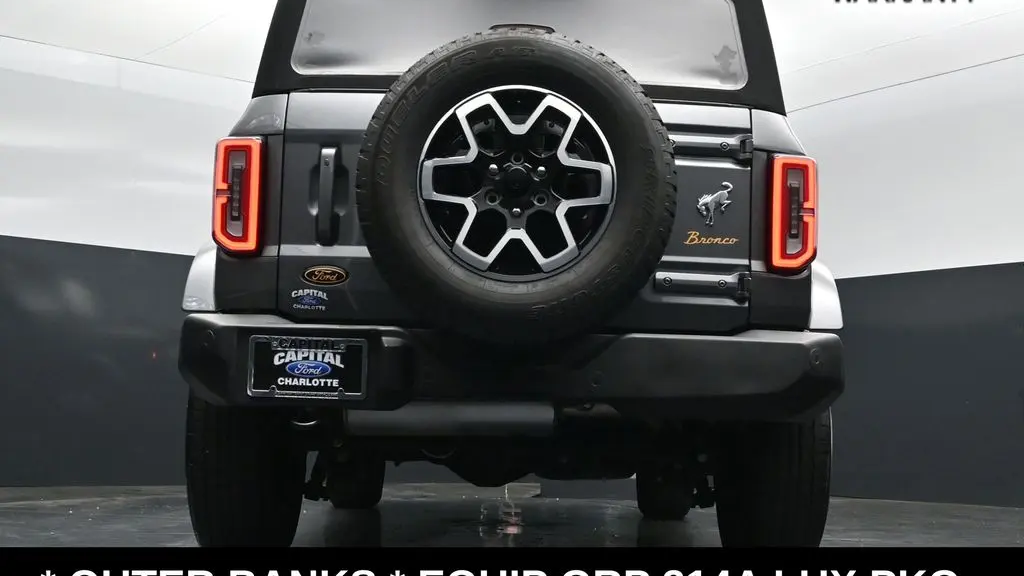 2022 Ford Bronco Base